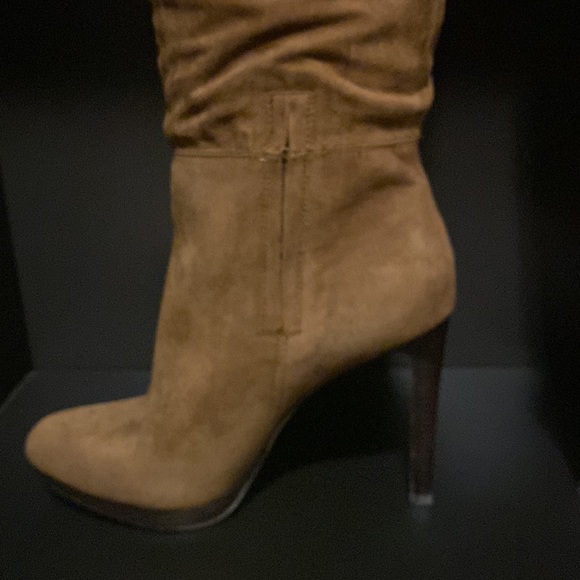 Quadilyn Scrunched Platform Boots - Picture 6 of 16